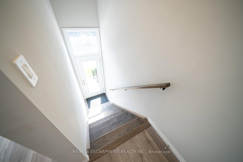 28 - 720 Grey St, Brantford, N3S 0K2 | Image 3