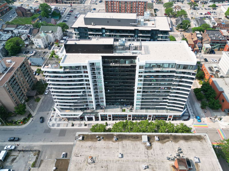 home for sale on 1109-212 King William Street