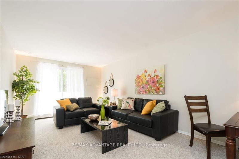  406 - 573 Mornington Ave  London, N5Y 4T9 | Image 1