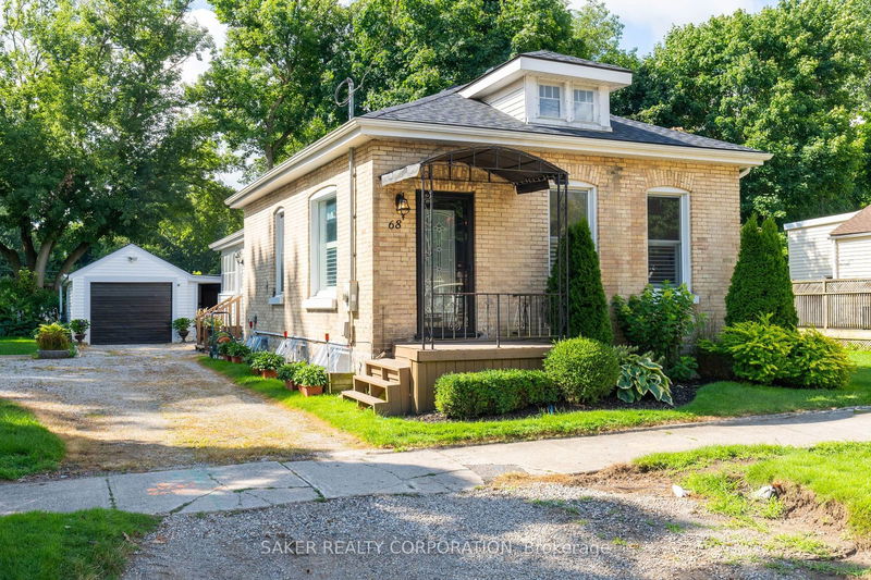 home for sale on 68 Cavendish Crescent