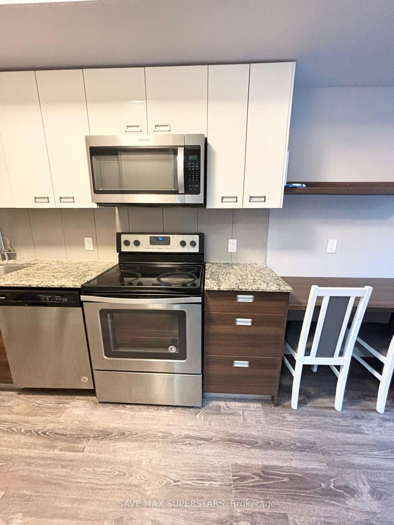 home for lease on 218-250 Albert Street