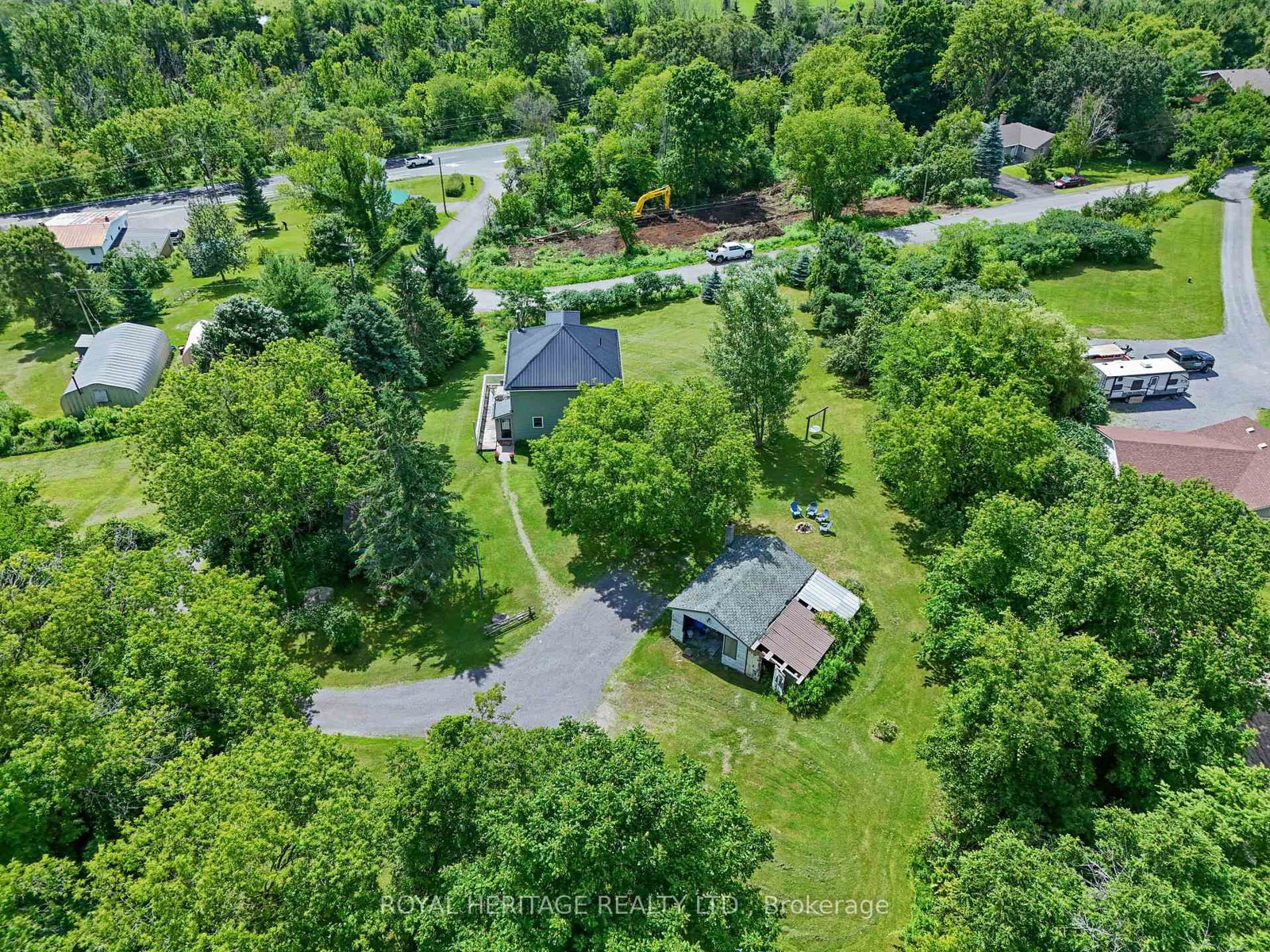 Listing Image 4