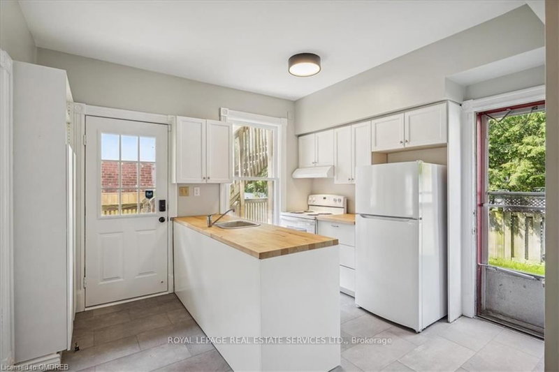 Main - 33 Rose Ave, Brantford, N3S 2M3 | Image 2