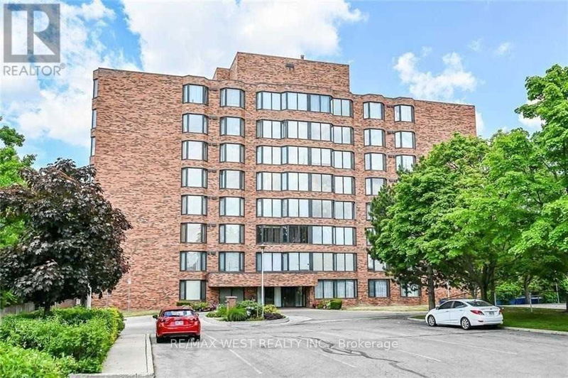 home for lease on 406-200 Limeridge Road W