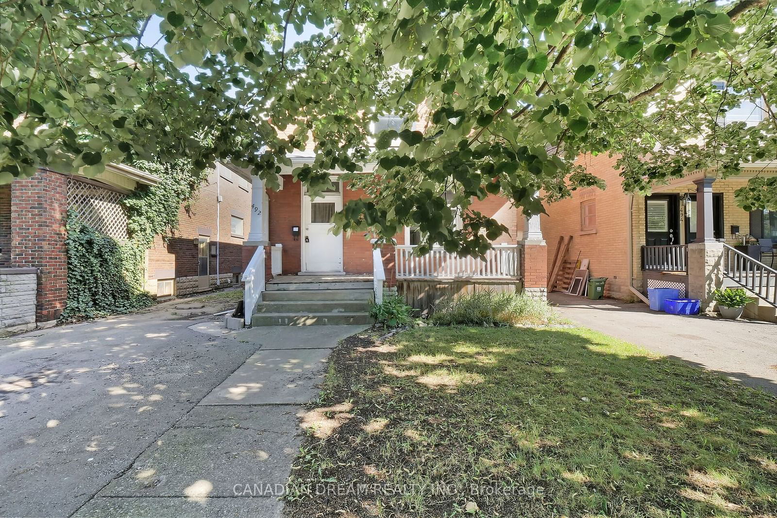 Listing Image 3