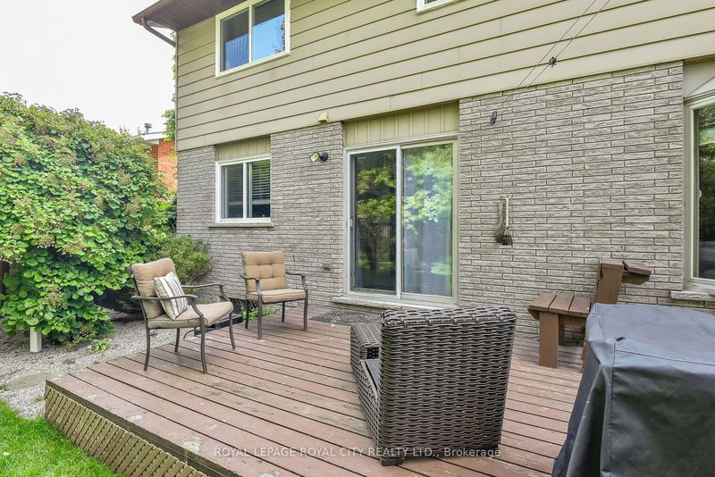 236 Ironwood Rd  Guelph, N1G 3G1 | Image 33