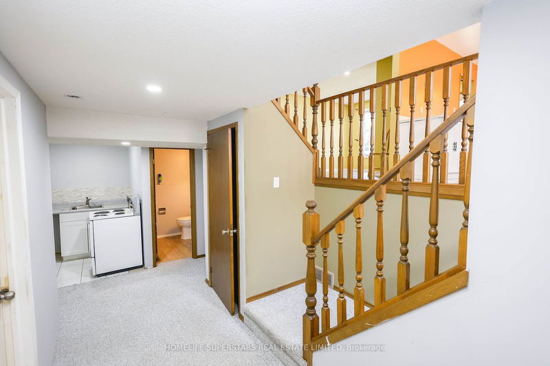 36 Caprice Cres  London, N5V 3M2 | Image 22