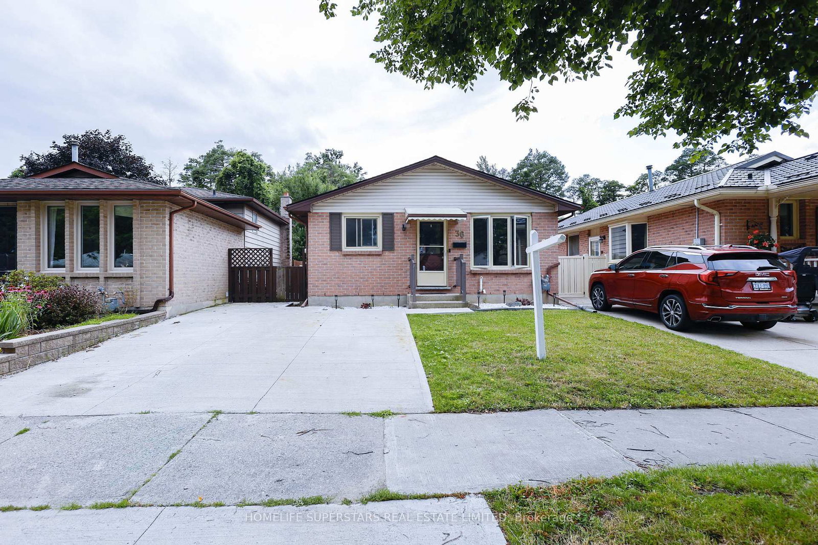 Listing photo 3