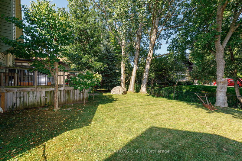 125 Pioneer Lane  Blue Mountains, L9Y 3Z2 | Image 4