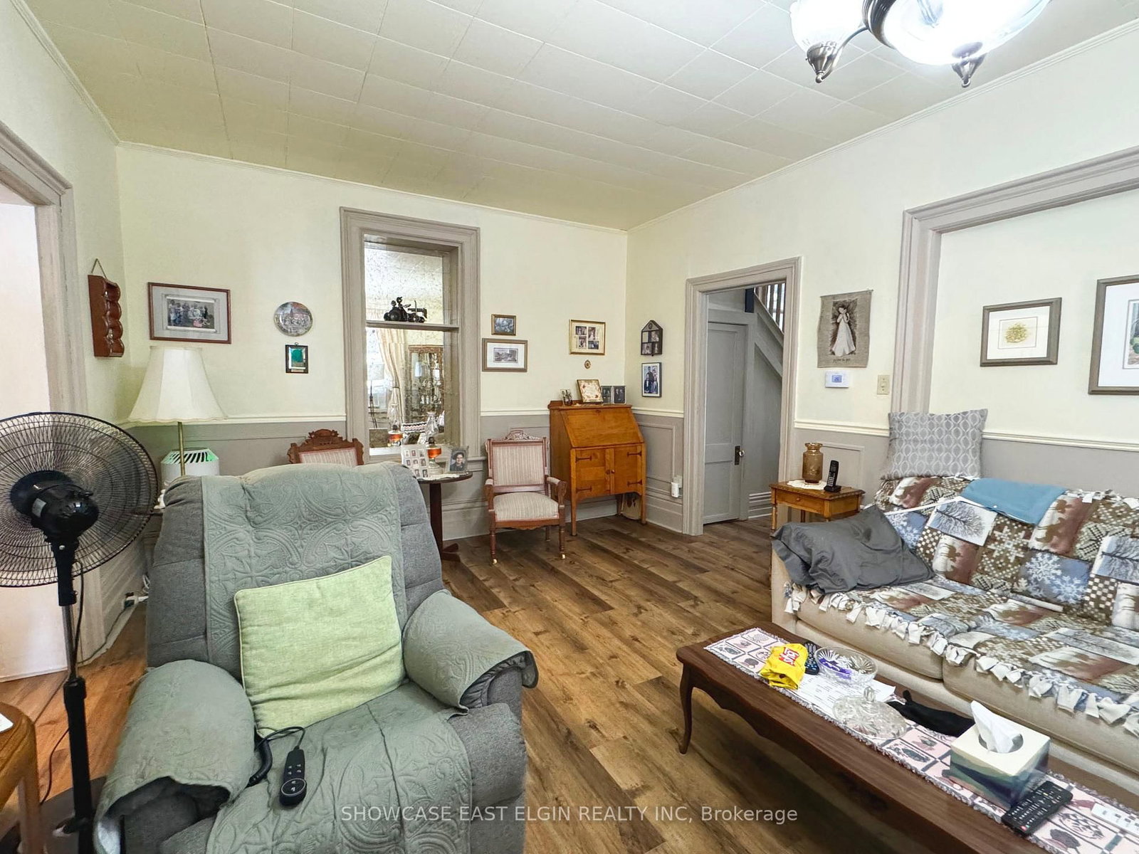 Listing Image 6