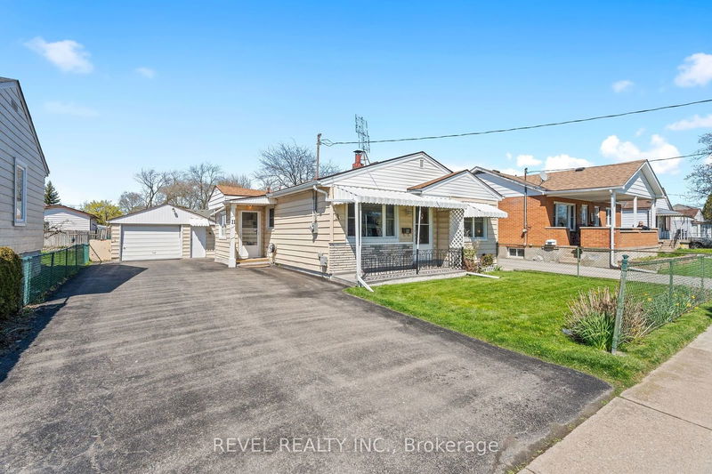 home for sale on 11 Parkwood Drive