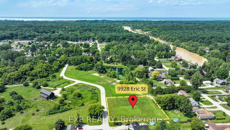 9928 Eric St  Lambton Shores, N0M 2N0 | Image 1