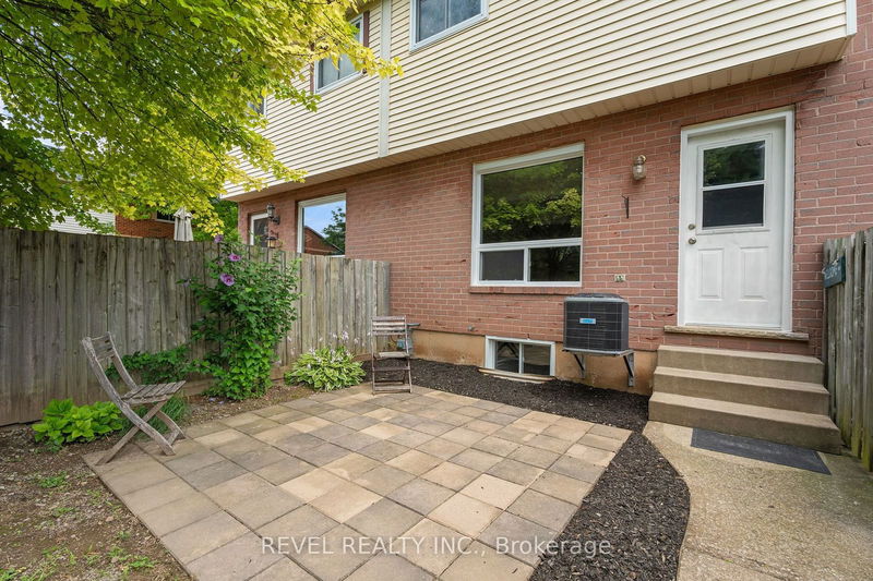  8 - 102 SILVAN Dr  Welland, L3C 6C3 | Image 18