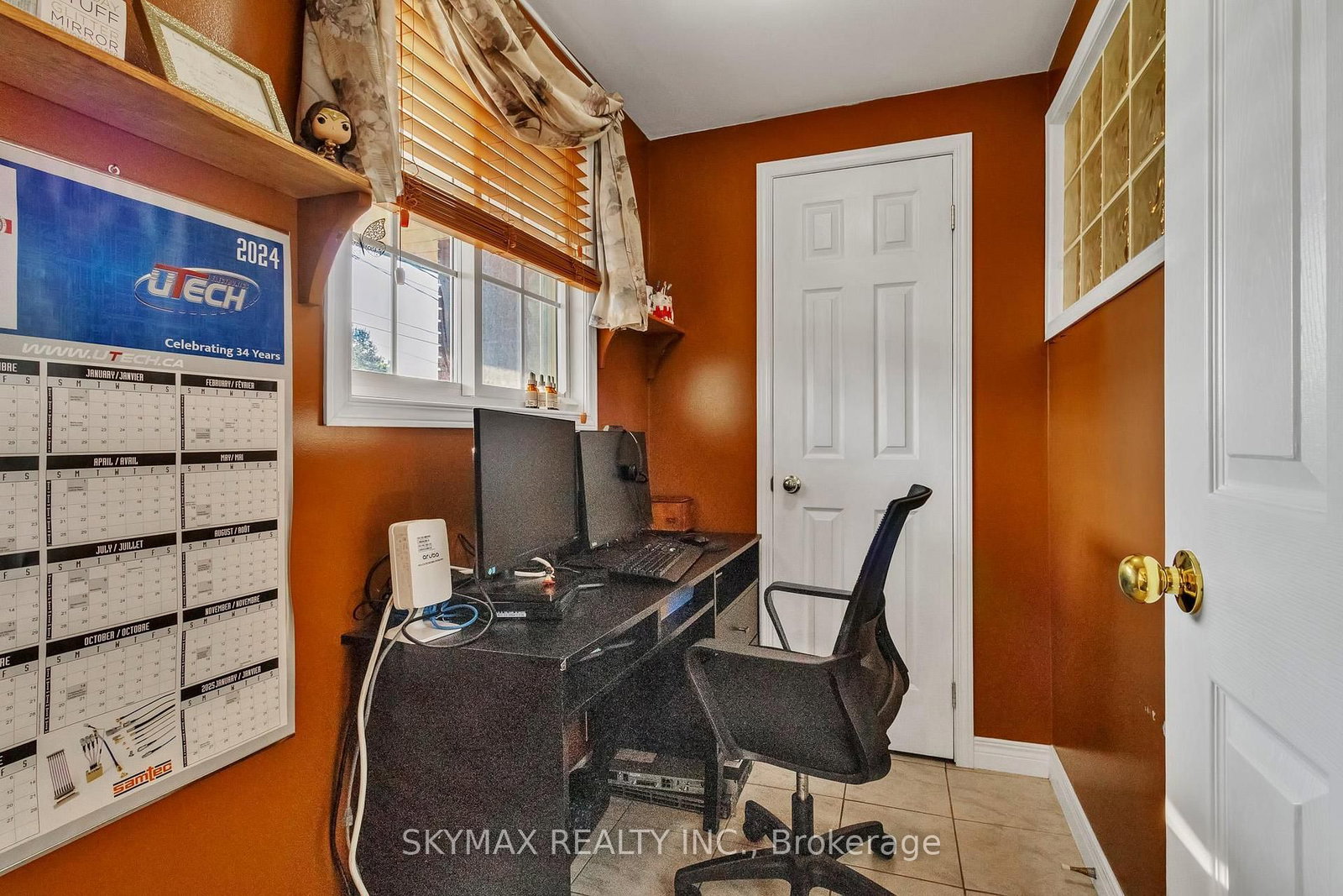 Listing Image 7