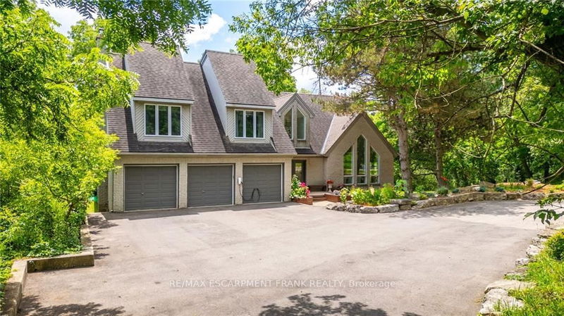 774 Old Dundas Rd  Hamilton, L9H 5E3 | Image 1