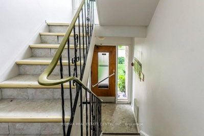 10 Plymouth Court — photo 5