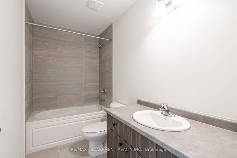  118 - 21 Roxanne Dr  Hamilton, L8H 0B6 | Image 27