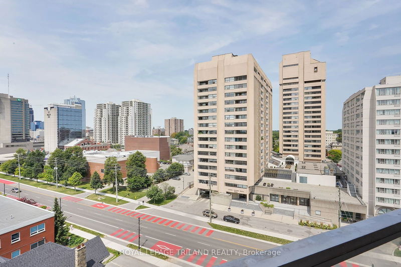 home for sale on 1006-363 Colborne Street