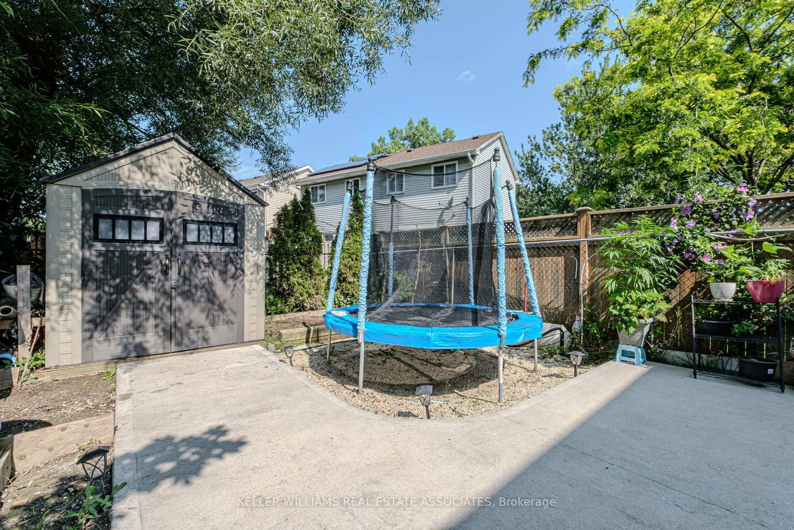 Listing Image 7
