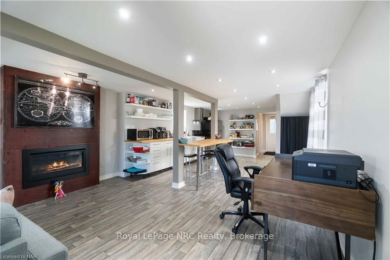 10 Thorold Rd E, Welland, L3C 3T2 | Image 3