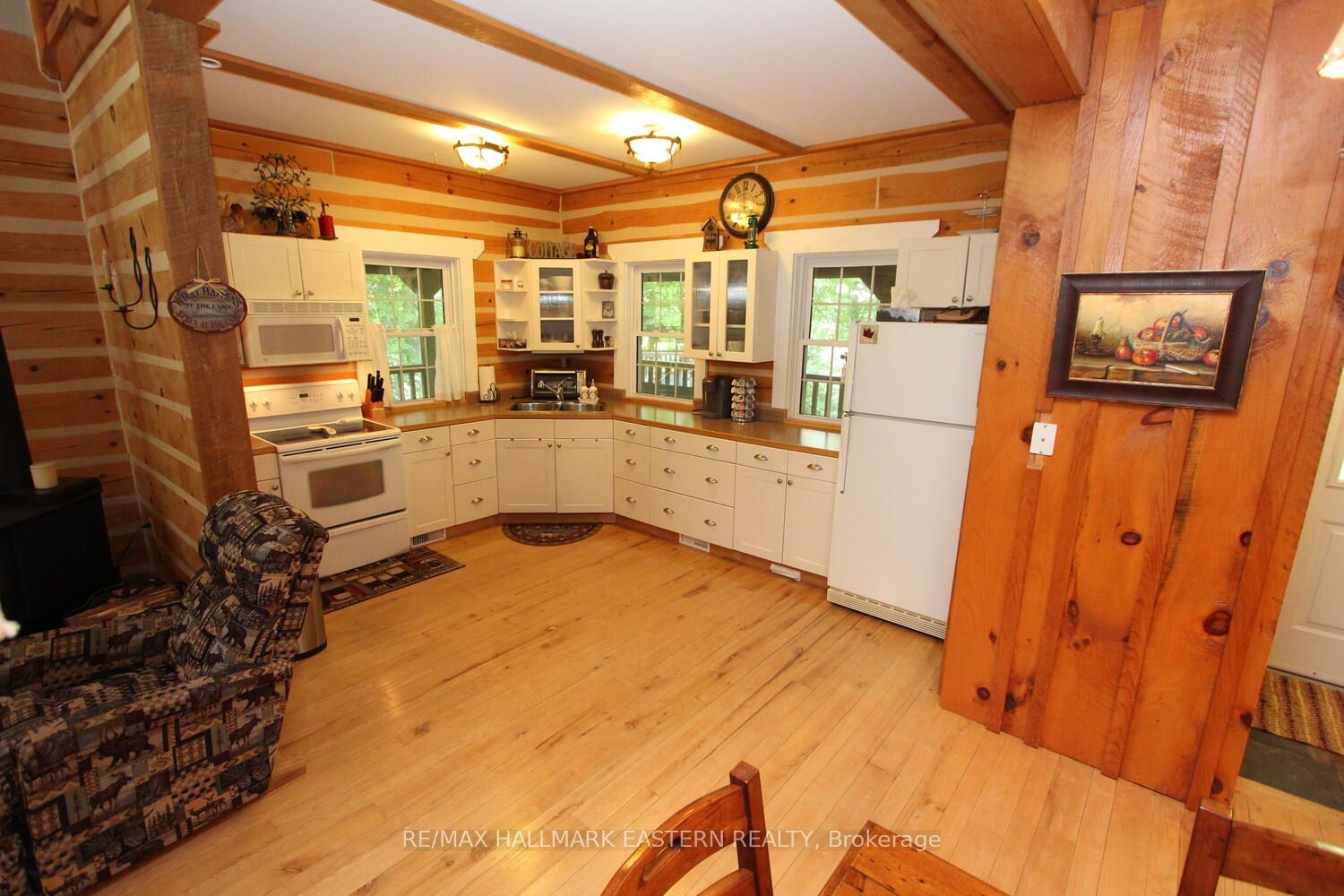 Listing Image 7