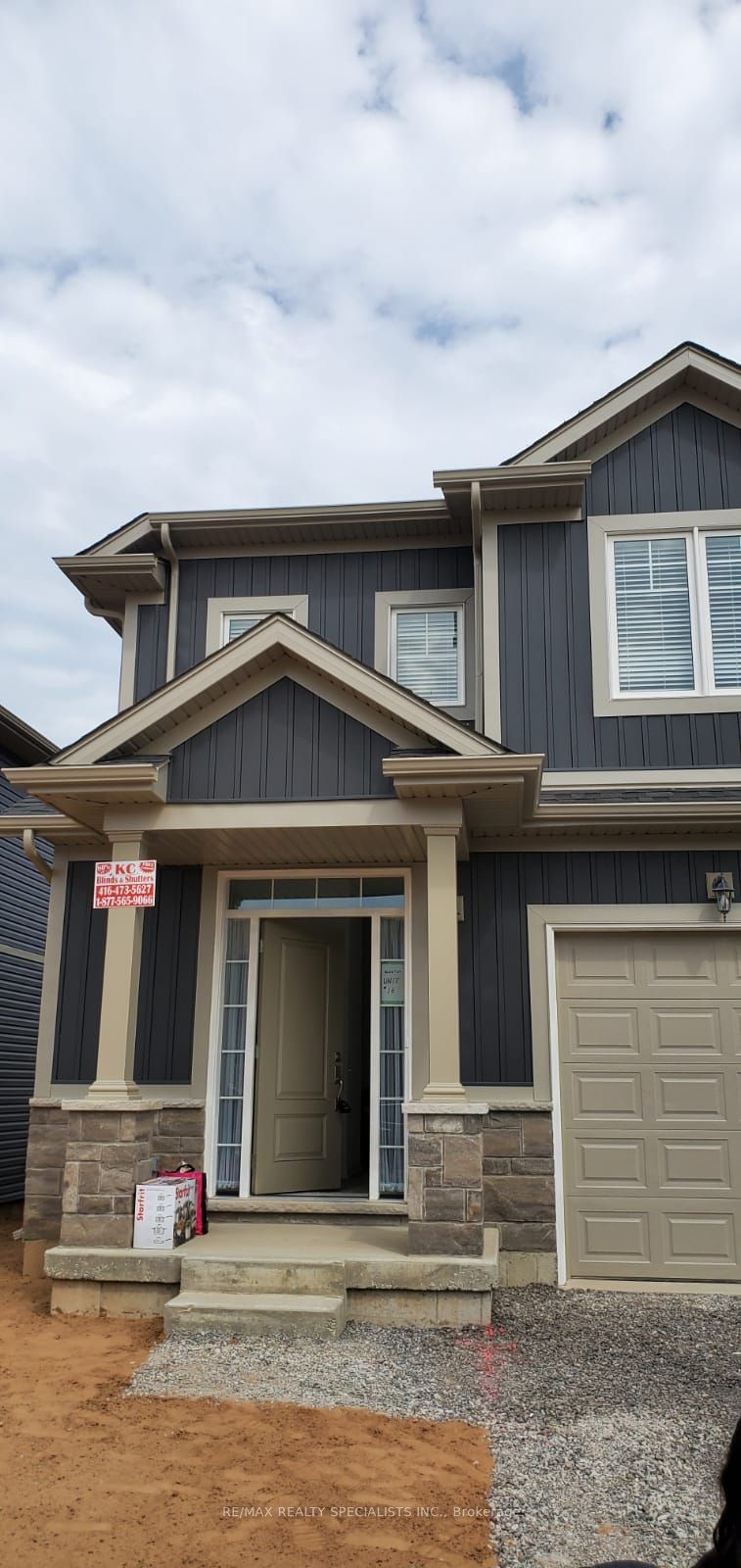 home for lease on 16 DAMUDE Avenue