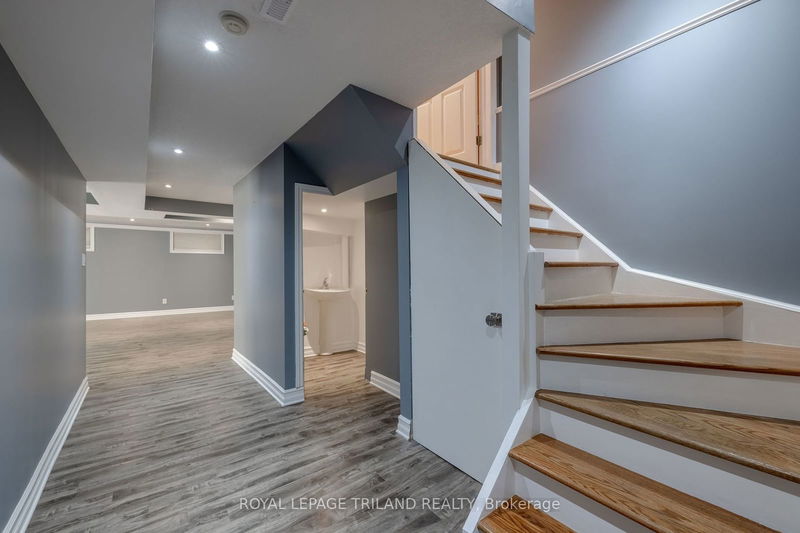 3008 Meadowgate Blvd  London, N6M 1L2 | Image 24