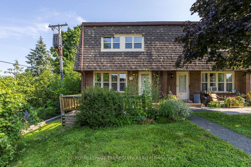 home for sale on 6B-162 Cromwell Street