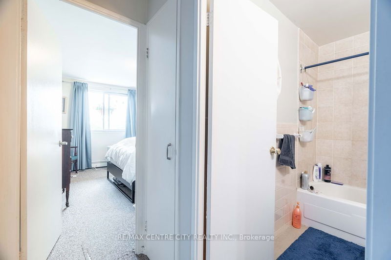  305 - 583 Mornington Ave  London, N5Y 3E9 | Image 5