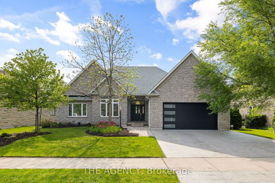 15 Pioneer Ridge Dr, Kitchener -  image-0-1