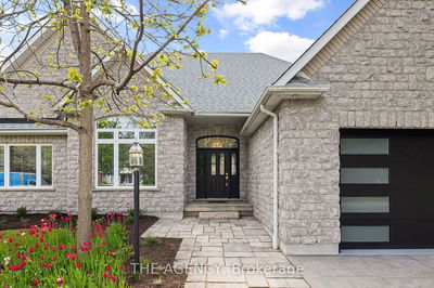 15 Pioneer Ridge Dr, Kitchener -  image-0-2