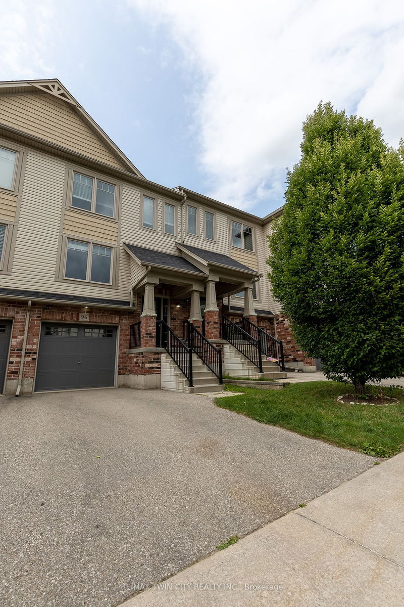 home for lease on 96-750 Lawrence Street