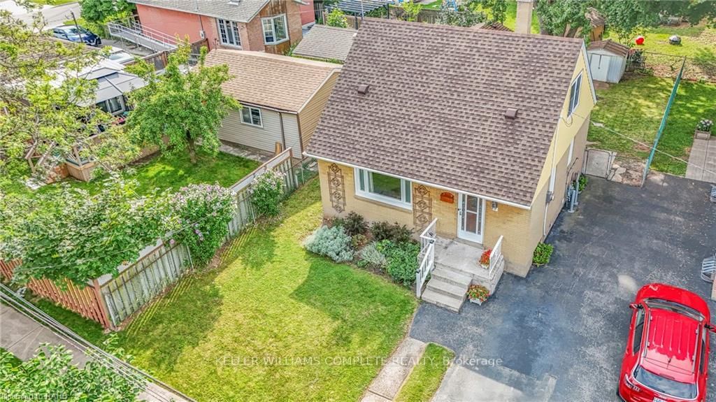 Listing photo 5
