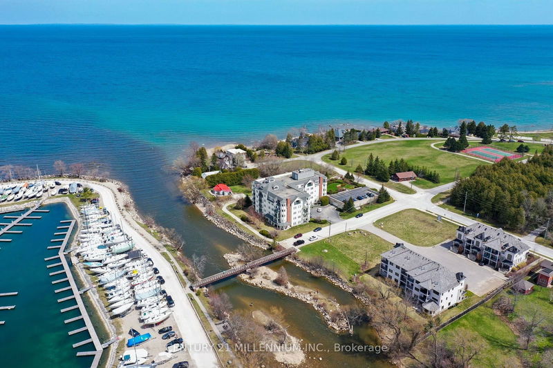 home for sale on 302-10 Bay Street E