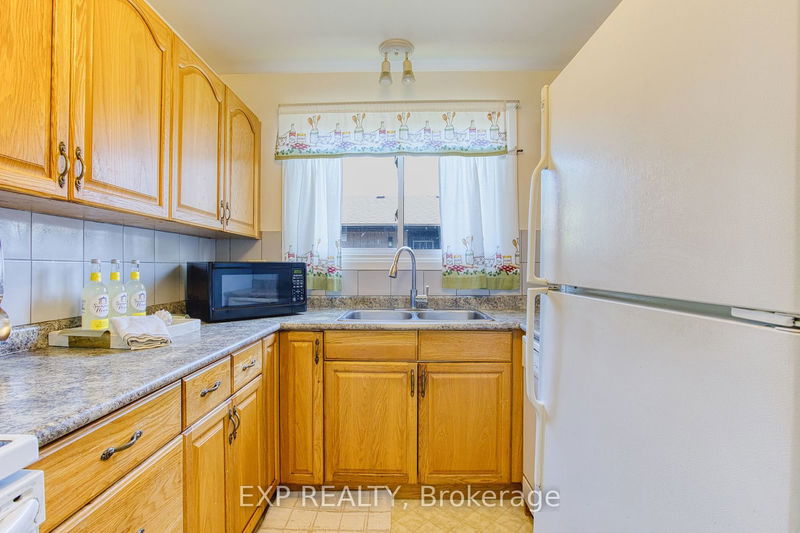 4 Cedar Glen  Grimsby, L3M 4K2 | Image 14