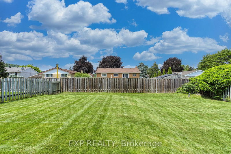 4 Cedar Glen  Grimsby, L3M 4K2 | Image 33