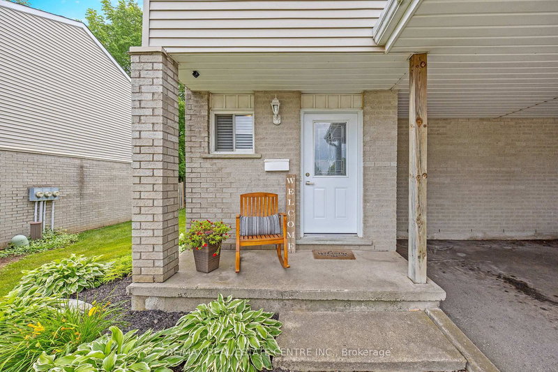 36 - 125 Sekura Cres, Cambridge, N1R 8B4 | Image 2