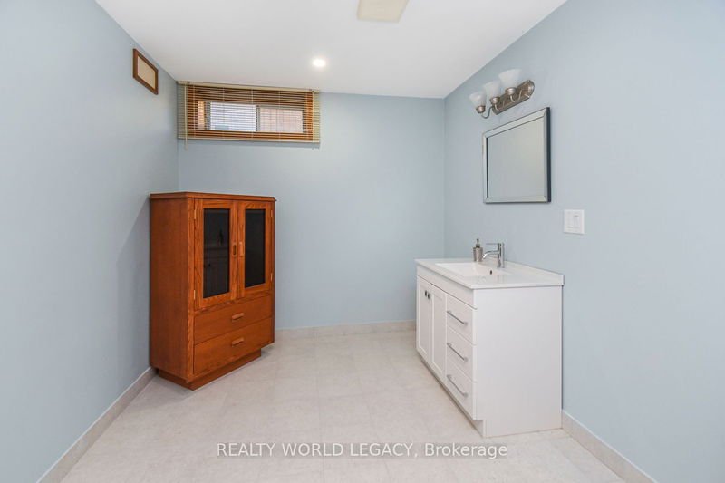 22 Glen Park Crt  Hamilton, L8K 6N6 | Image 28