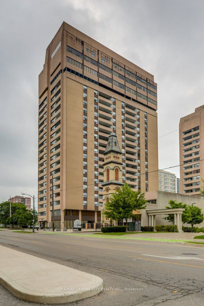 home for sale on 805-389 Dundas Street