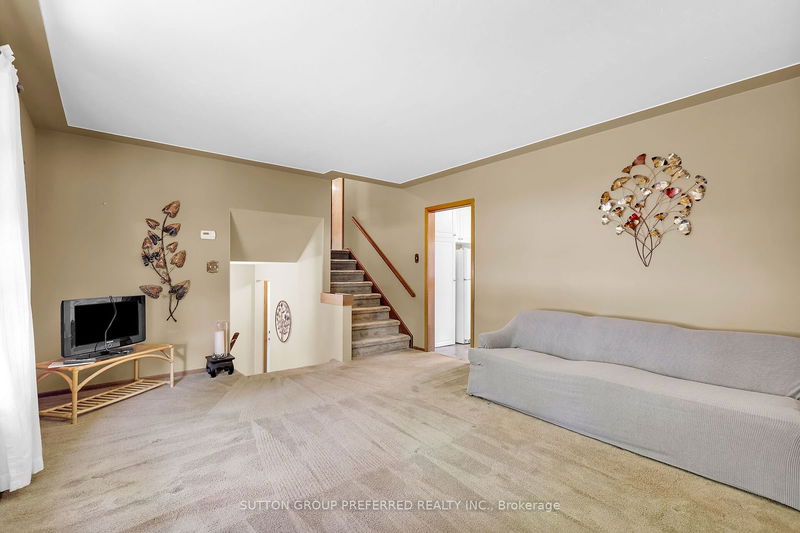 1176 Lancaster St  London, N5V 2L5 | Image 9