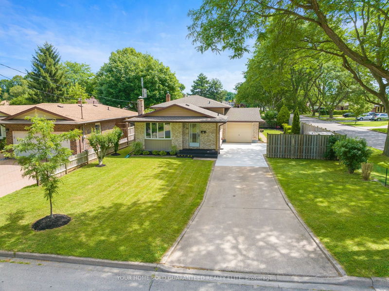 home for sale on 30 Crescentwood Drive