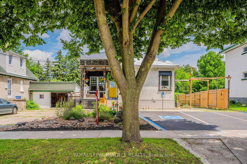 82 Kehl St, Kitchener, N2M 3T9 | Image 2