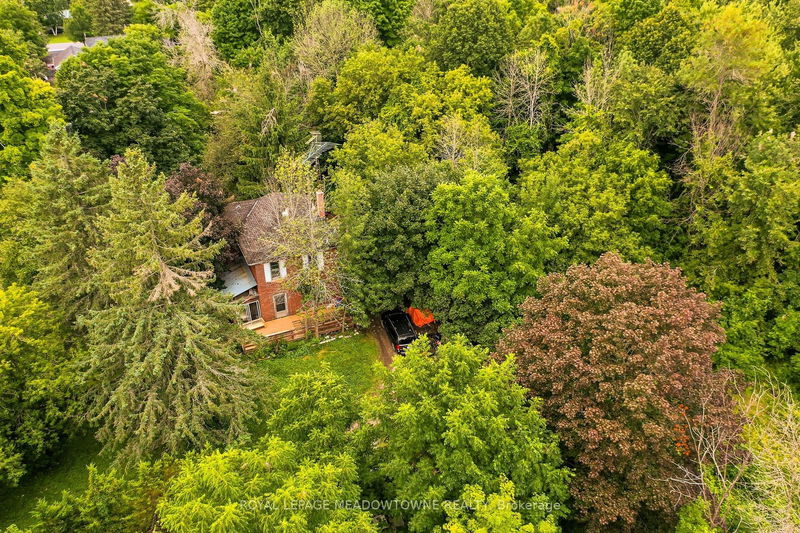 home for sale on 14 King Street W