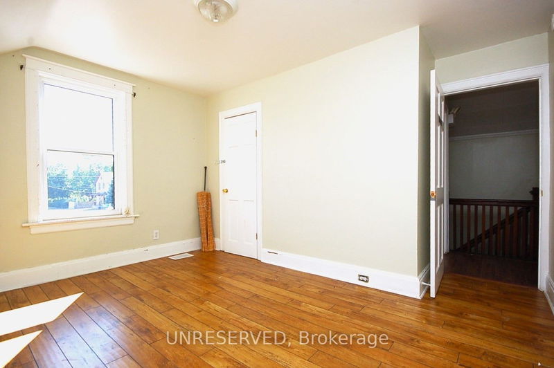 1405 King St E Cambridge, N3H 3R3 | Image 12