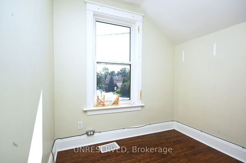 1405 King St E Cambridge, N3H 3R3 | Image 13