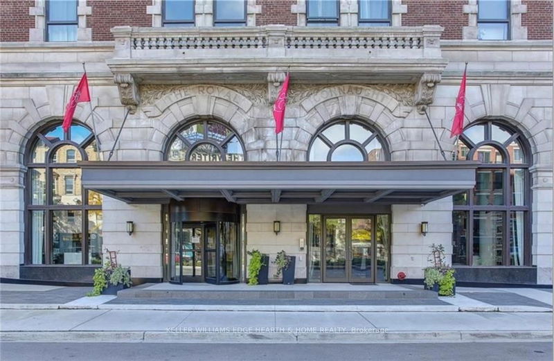 home for lease on LPH17-118 King Street E