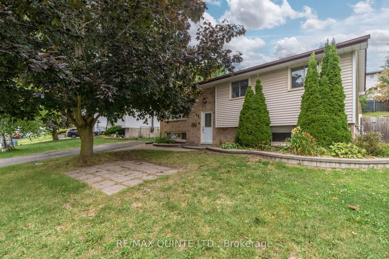 44 Van Alstine Dr  Quinte West, K8V 6K8 | Image 1