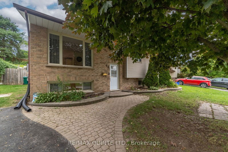 44 Van Alstine Dr  Quinte West, K8V 6K8 | Image 2