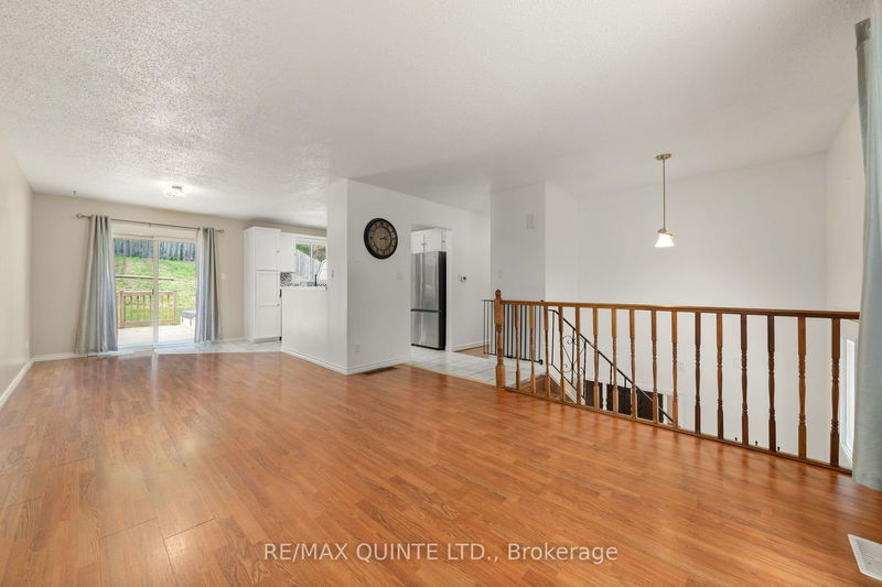 44 Van Alstine Dr  Quinte West, K8V 6K8 | Image 4