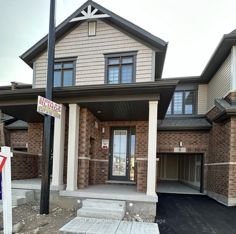 home for lease on Unit 8-15 Blacklock Street